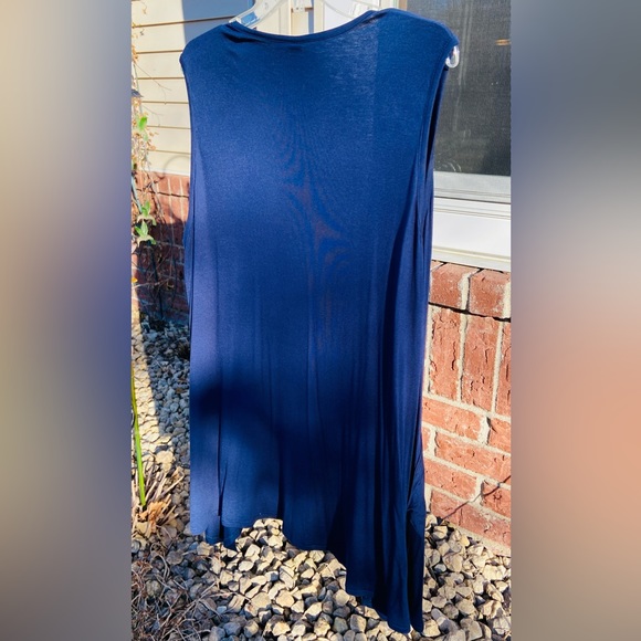 NWT VeryYoung Light Sleeveless Shawl Vest-Side Pockets-Versatile Piece-Also Ties - Picture 6 of 16